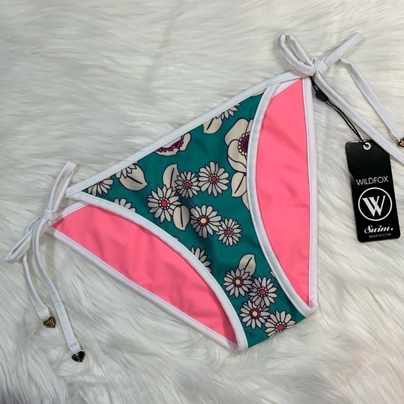 NWT Wildfox 60’s Floral String Bikini Bottom - Picture 1 of 9